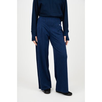 denim blue motion stripes